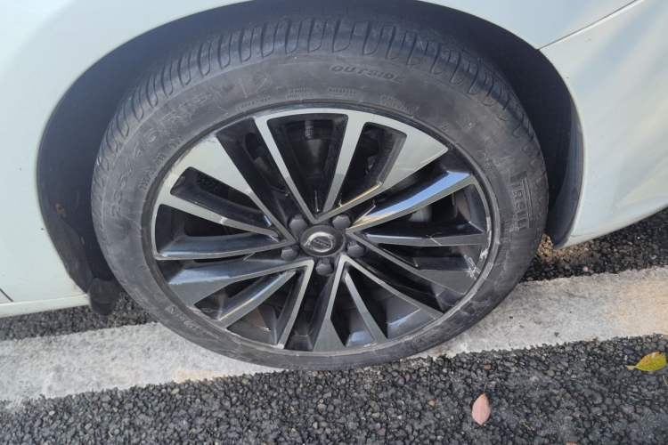 Used Volvo S60 2018 S60L T4 Smart & Ambitious Edition Right Front Wheel Hub