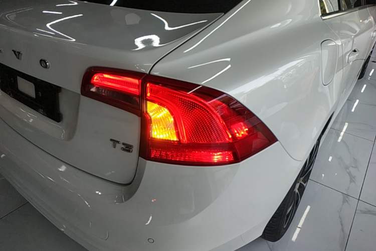 Used Volvo S60 2018 S60L T3 Smart Progress Edition Right Rear Taillight