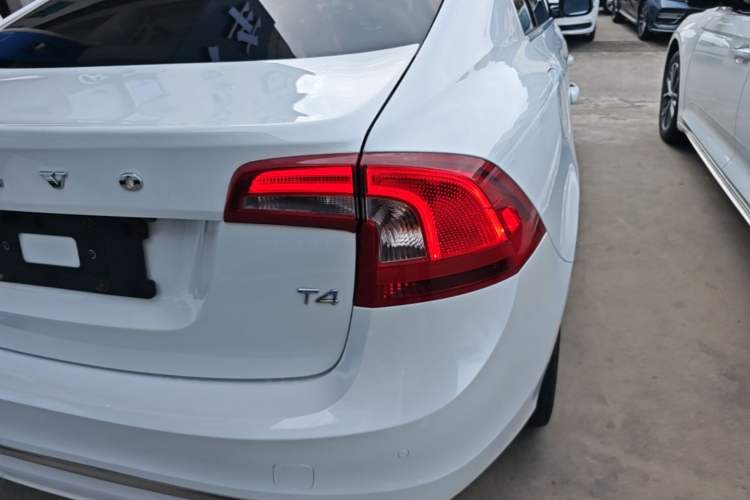 Used Volvo S60 2018 S60L T4 Smart & Ambitious Edition Right Rear Taillight
