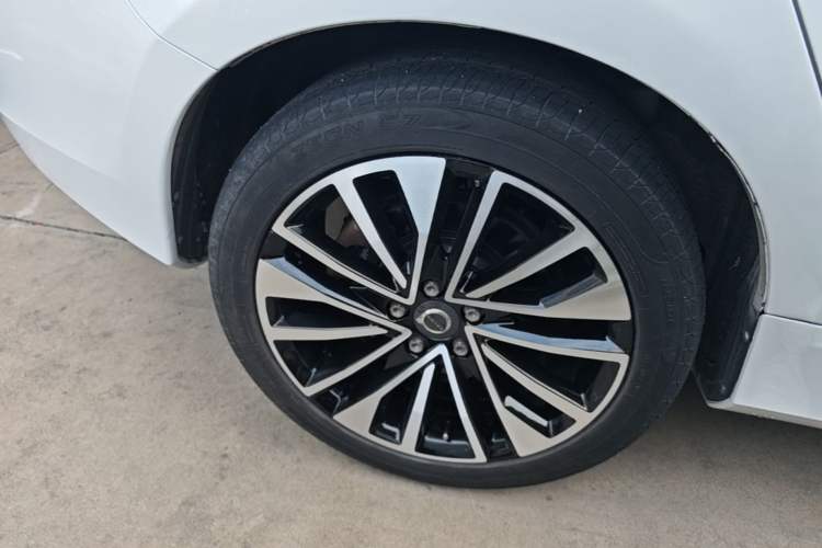 Used Volvo S60 2018 S60L T4 Smart & Ambitious Edition Right Rear Wheel Hub