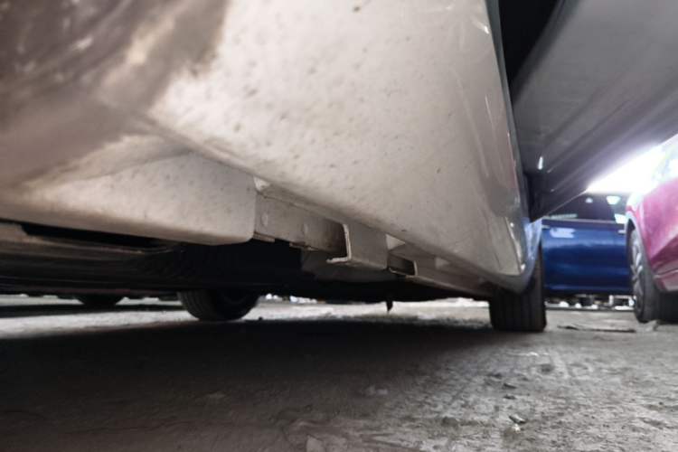 Used Volvo S60 2018 S60L T3 Smart Upgrade Edition Right Side Sill