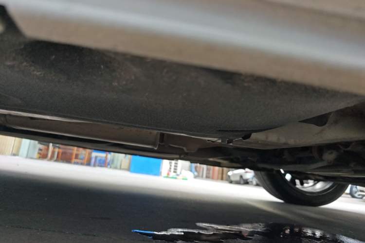 Used Volvo S60 2018 S60L T4 Smart & Ambitious Edition Right Side Sill