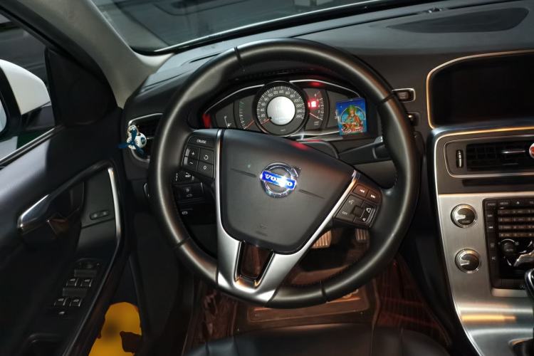 Used Volvo S60 2018 S60L T3 Smart Upgrade Edition Steering Wheel