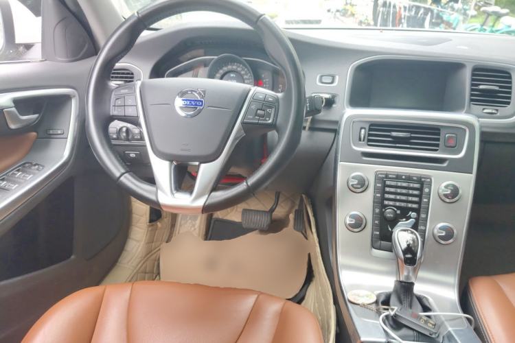Used Volvo S60 2018 S60L T3 Smart Upgrade Edition Steering Wheel