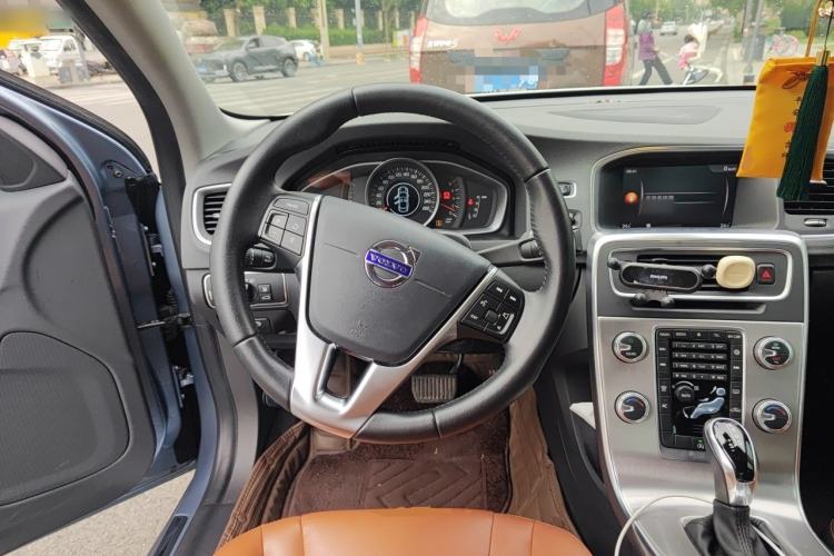 Used Volvo S60 2018 S60L T3 Smart Upgrade Edition Steering Wheel