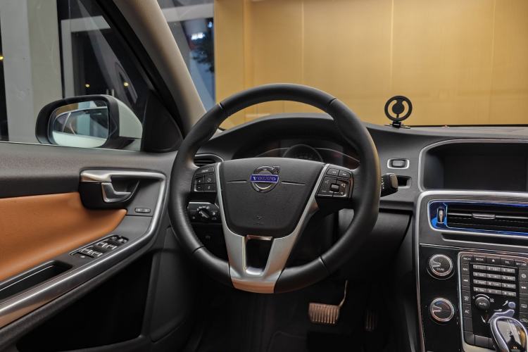 Used Volvo S60 2018 S60L T3 Smart Upgrade Edition Steering Wheel