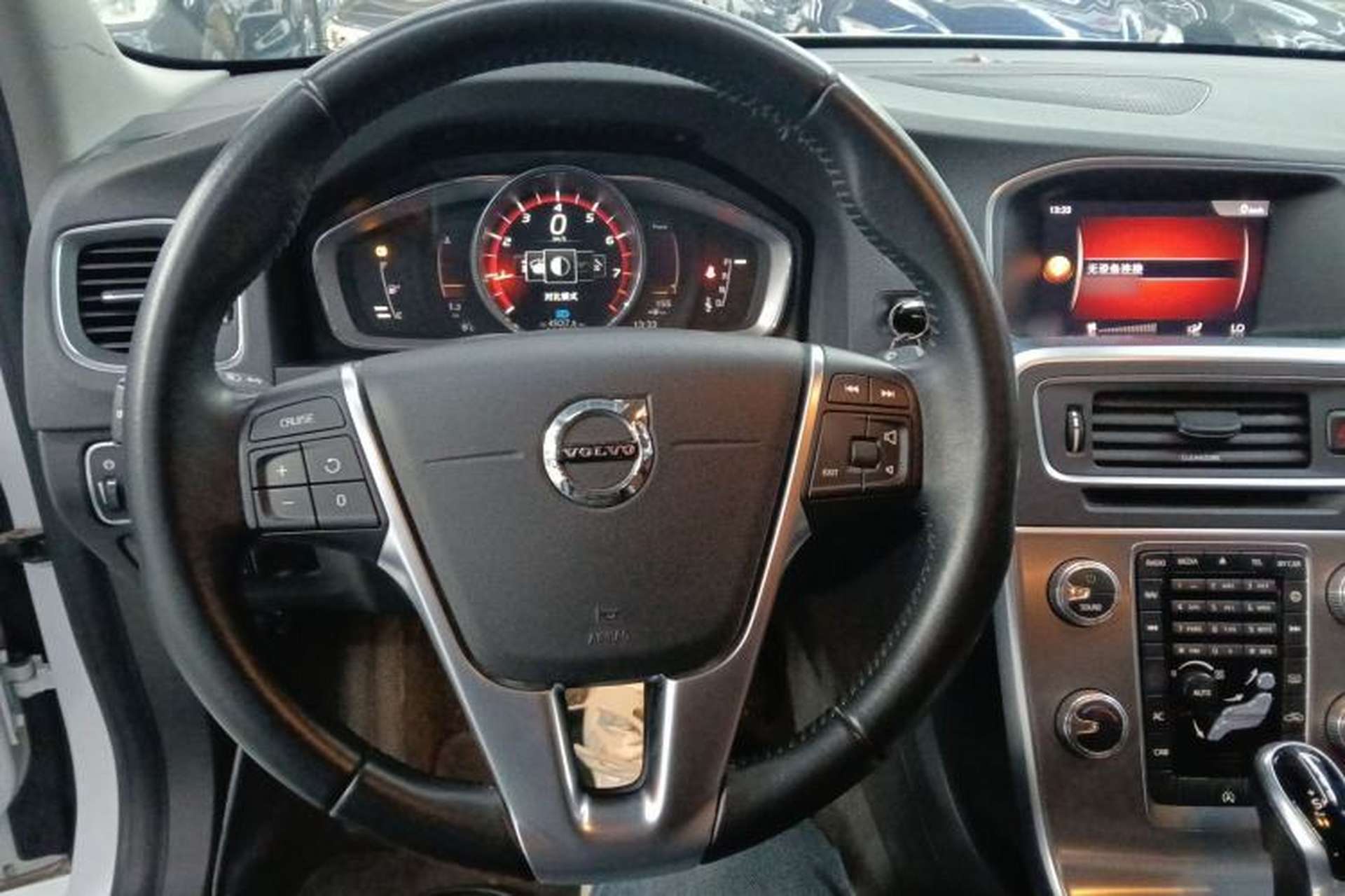 Used Volvo S60 2018 S60L T4 Smart & Ambitious Edition Steering Wheel