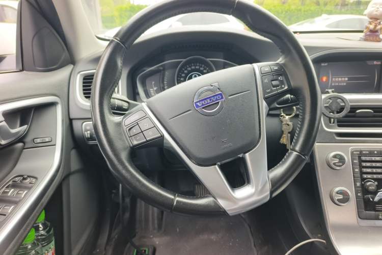 Used Volvo S60 2018 S60L T3 Smart Upgrade Edition Steering Wheel