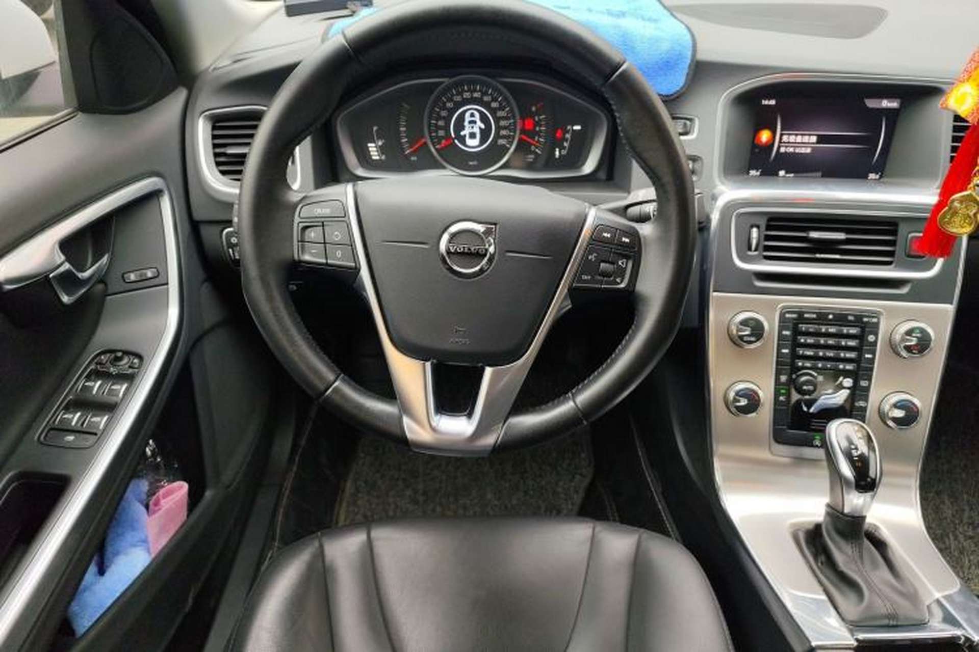 Used Volvo S60 2018 S60L T3 Smart Progress Edition Steering Wheel