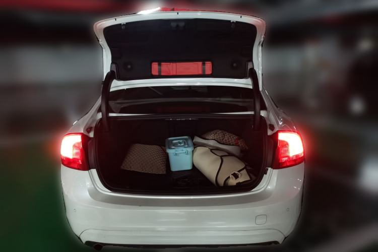 Used Volvo S60 2018 S60L T3 Smart Upgrade Edition Trunk