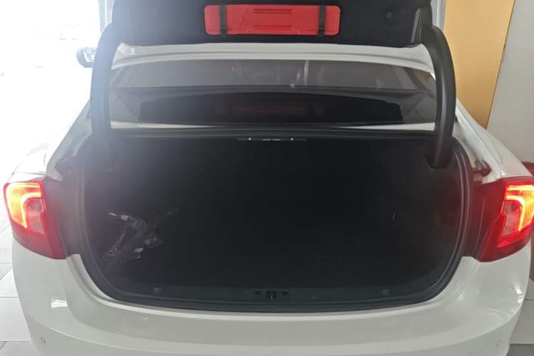Used Volvo S60 2018 S60L T3 Smart Progress Edition Trunk