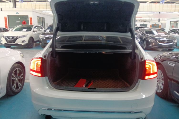 Used Volvo S60 2018 S60L T4 Smart & Ambitious Edition Trunk