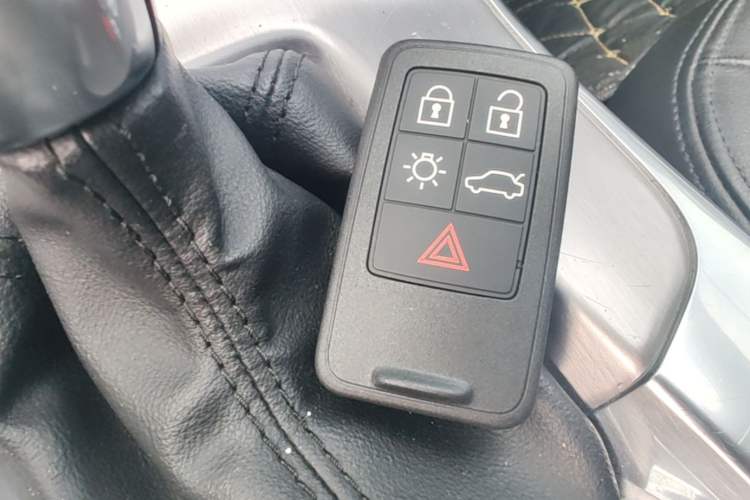 Used Volvo S60 2018 S60L T4 Zhiyuan Edition Vehicle Key