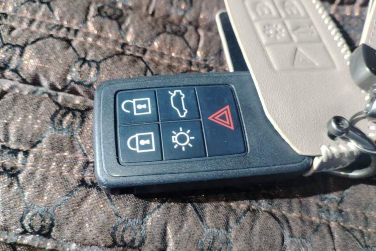 Used Volvo S60 2018 S60L T5 Intelligent Drive Progressive Edition Vehicle Key