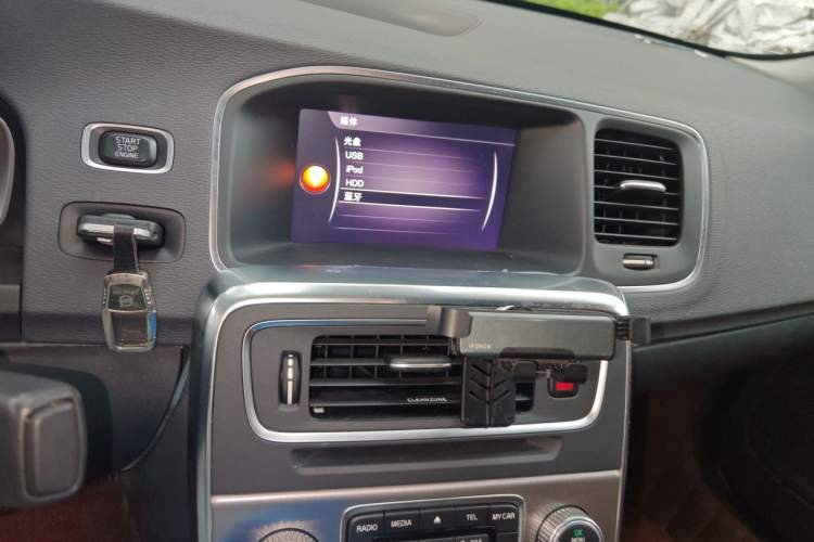 Used Volvo S60 2018 S60L T3 Smart Upgrade Edition Audio And AC Panel