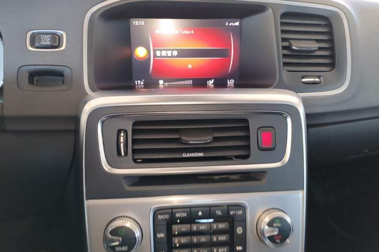 Used Volvo S60 2018 S60L T5 Intelligent Drive Progressive Edition Audio And AC Panel