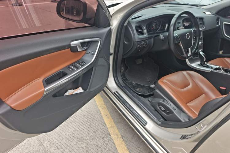 Used Volvo S60 2018 S60L T3 Smart Progress Edition Driver Seat