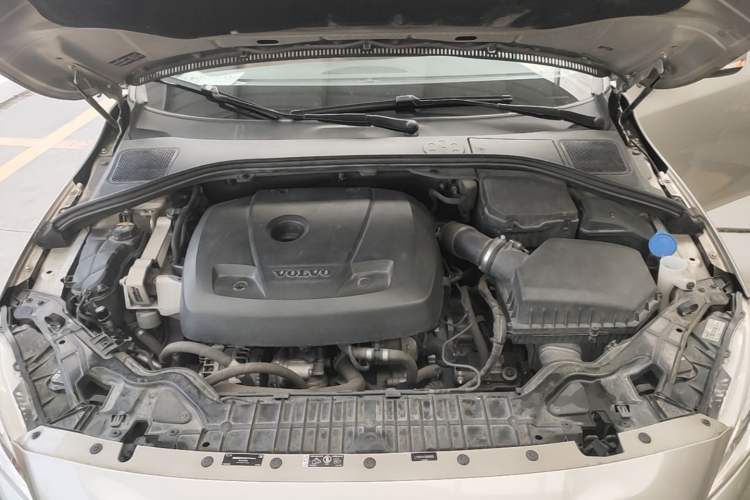 Used Volvo S60 2018 S60L T4 Smart & Ambitious Edition Engine Bay