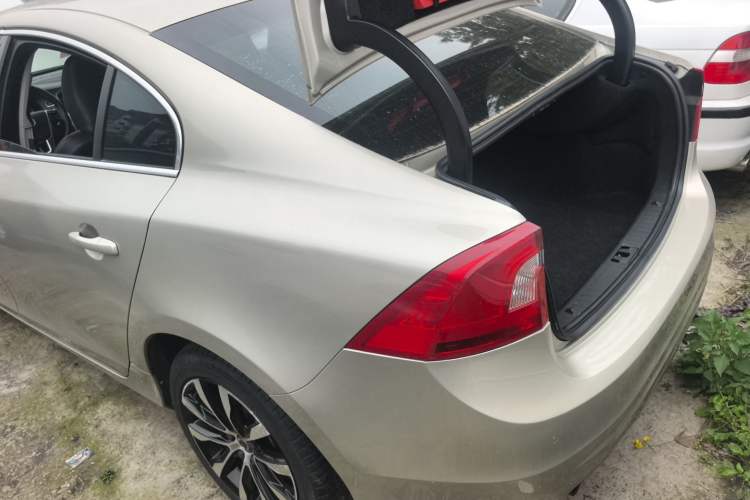 Used Volvo S60 2018 S60L T3 Smart Progress Edition Exterior 2