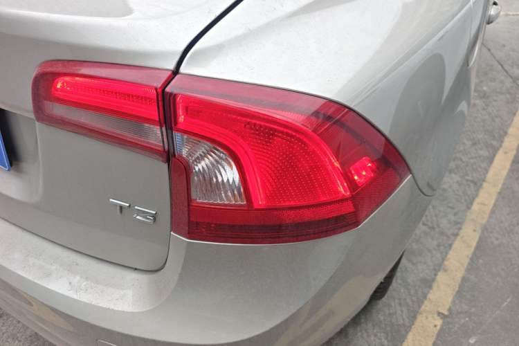 Used Volvo S60 2018 S60L T3 Smart Progress Edition Exterior 3