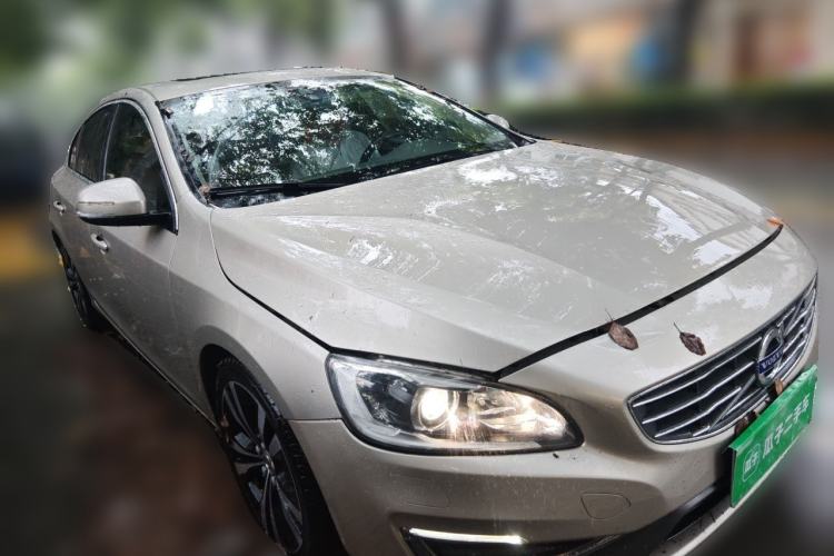 Used Volvo S60 2018 S60L T3 Smart Upgrade Edition Front Right 45 Deg