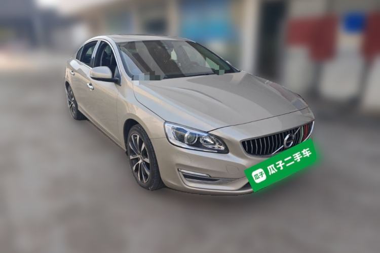 Used Volvo S60 2018 S60L T3 Smart Progress Edition Front Right 45 Deg