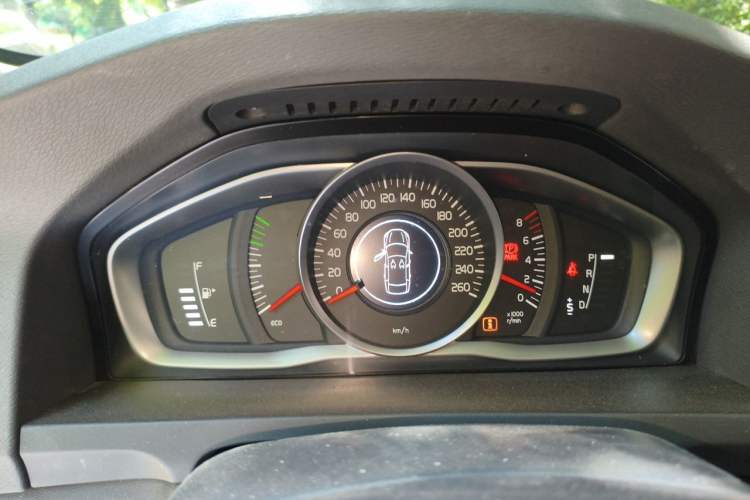 Used Volvo S60 2018 S60L T3 Smart Progress Edition Instrument Cluster
