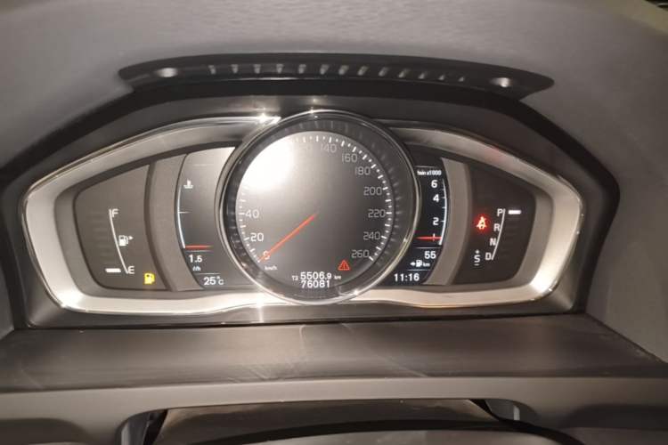 Used Volvo S60 2018 S60L T4 Smart & Ambitious Edition Instrument Cluster
