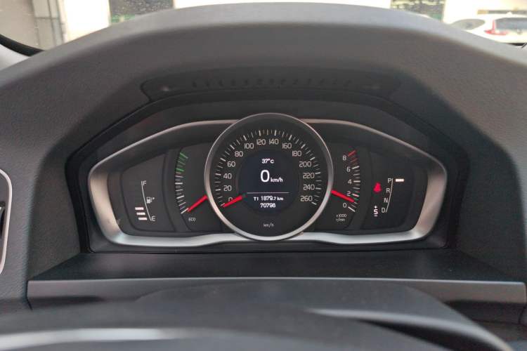 Used Volvo S60 2018 S60L T3 Smart Progress Edition Instrument Cluster