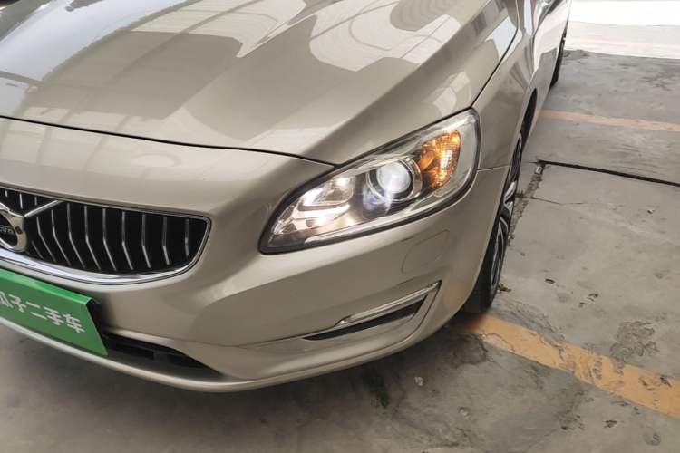 Used Volvo S60 2018 S60L T4 Smart & Ambitious Edition Left Front Headlight