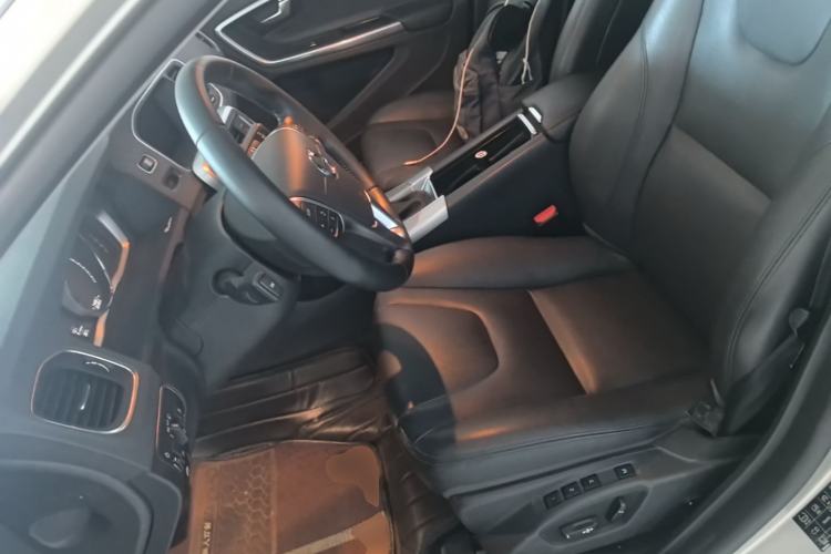 Used Volvo S60 2018 S60L T4 Smart & Ambitious Edition Left Front Seat
