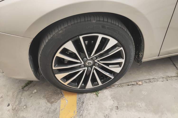 Used Volvo S60 2018 S60L T4 Smart & Ambitious Edition Left Front Wheel Hub
