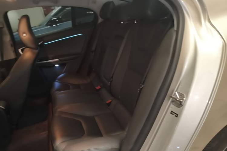 Used Volvo S60 2018 S60L T4 Smart & Ambitious Edition Left Rear Seat