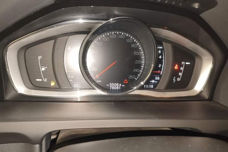 Used Volvo S60 2018 S60L T4 Smart & Ambitious Edition Odometer Close Up