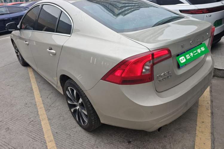 Used Volvo S60 2018 S60L T3 Smart Progress Edition Rear Left 45 Deg