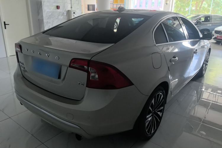 Used Volvo S60 2018 S60L T4 Smart & Ambitious Edition Rear Right 45 Deg