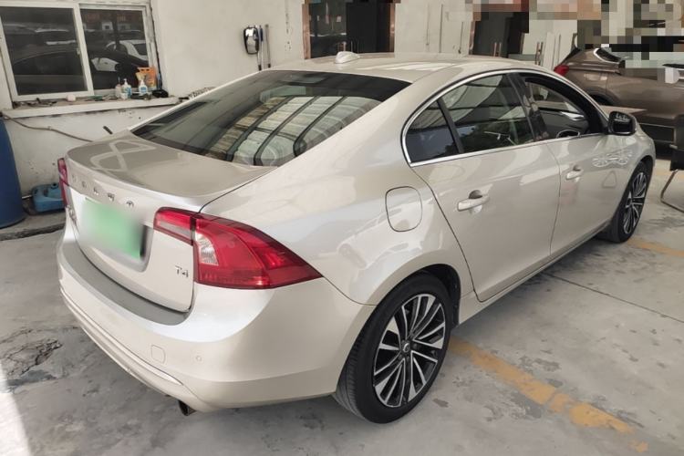 Used Volvo S60 2018 S60L T4 Smart & Ambitious Edition Rear Right 45 Deg