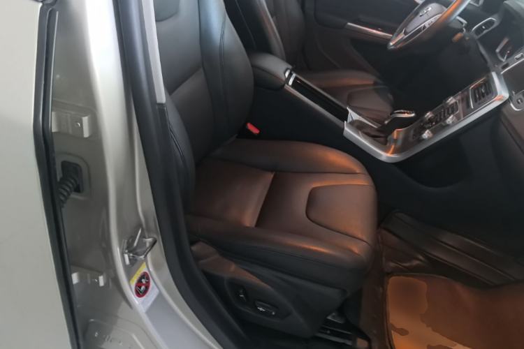 Used Volvo S60 2018 S60L T4 Smart & Ambitious Edition Right Front Seat
