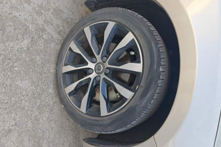 Used Volvo S60 2018 S60L T3 Smart Progress Edition Right Front Wheel Hub