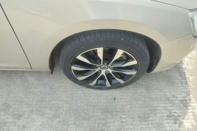 Used Volvo S60 2018 S60L T3 Smart Progress Edition Right Front Wheel Hub