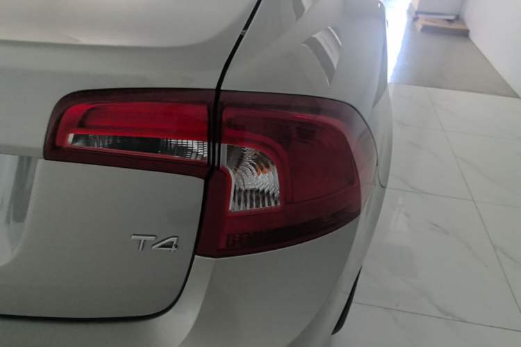 Used Volvo S60 2018 S60L T4 Smart & Ambitious Edition Right Rear Taillight