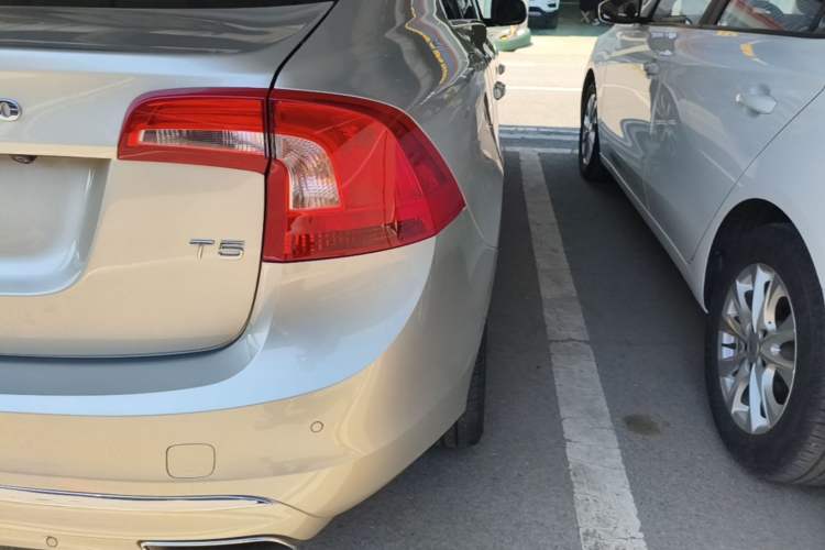 Used Volvo S60 2018 S60L T5 Intelligent Drive Progressive Edition Right Rear Taillight
