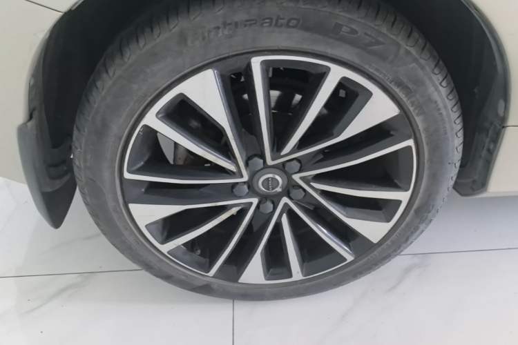 Used Volvo S60 2018 S60L T4 Smart & Ambitious Edition Right Rear Wheel Hub