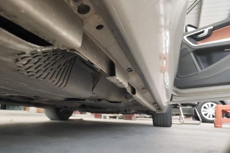Used Volvo S60 2018 S60L T4 Smart & Ambitious Edition Right Side Sill