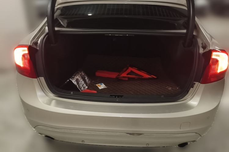 Used Volvo S60 2018 S60L T4 Smart & Ambitious Edition Trunk