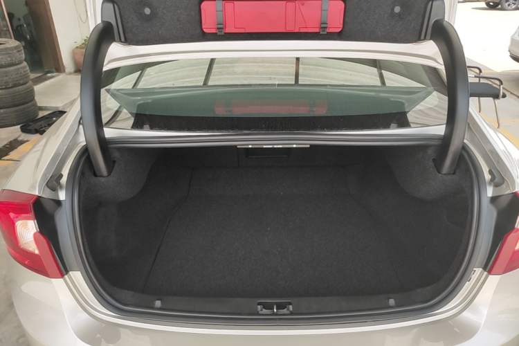 Used Volvo S60 2018 S60L T4 Smart & Ambitious Edition Trunk