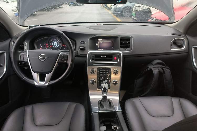 Used Volvo S60 2019 S60L T3 Intelligent Upgrade Edition Center Console