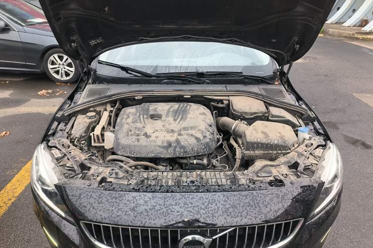 Used Volvo S60 2019 S60L T3 Intelligent Upgrade Edition Engine Bay