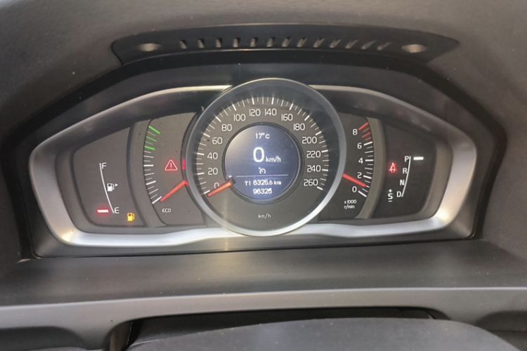 Used Volvo S60 2019 S60L T3 Intelligent Upgrade Edition Odometer Close Up