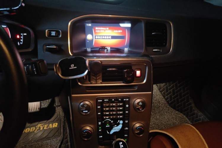 Used Volvo S60 2019 S60L T5 Smart Range Edition Audio And AC Panel